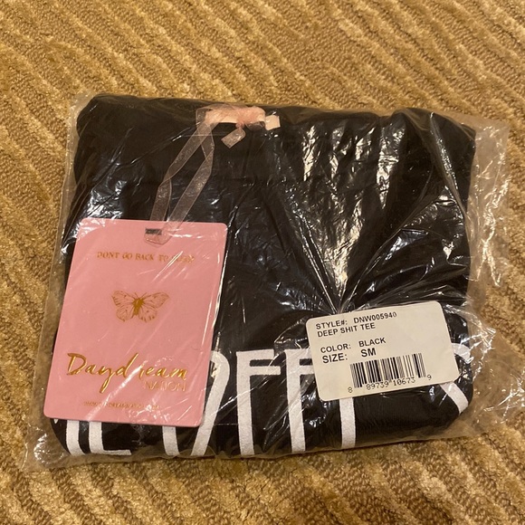 NWT REVOLVE Daydream Nation Deep Shit Tee Size in Black Cotton Size S, M or L - Picture 8 of 10